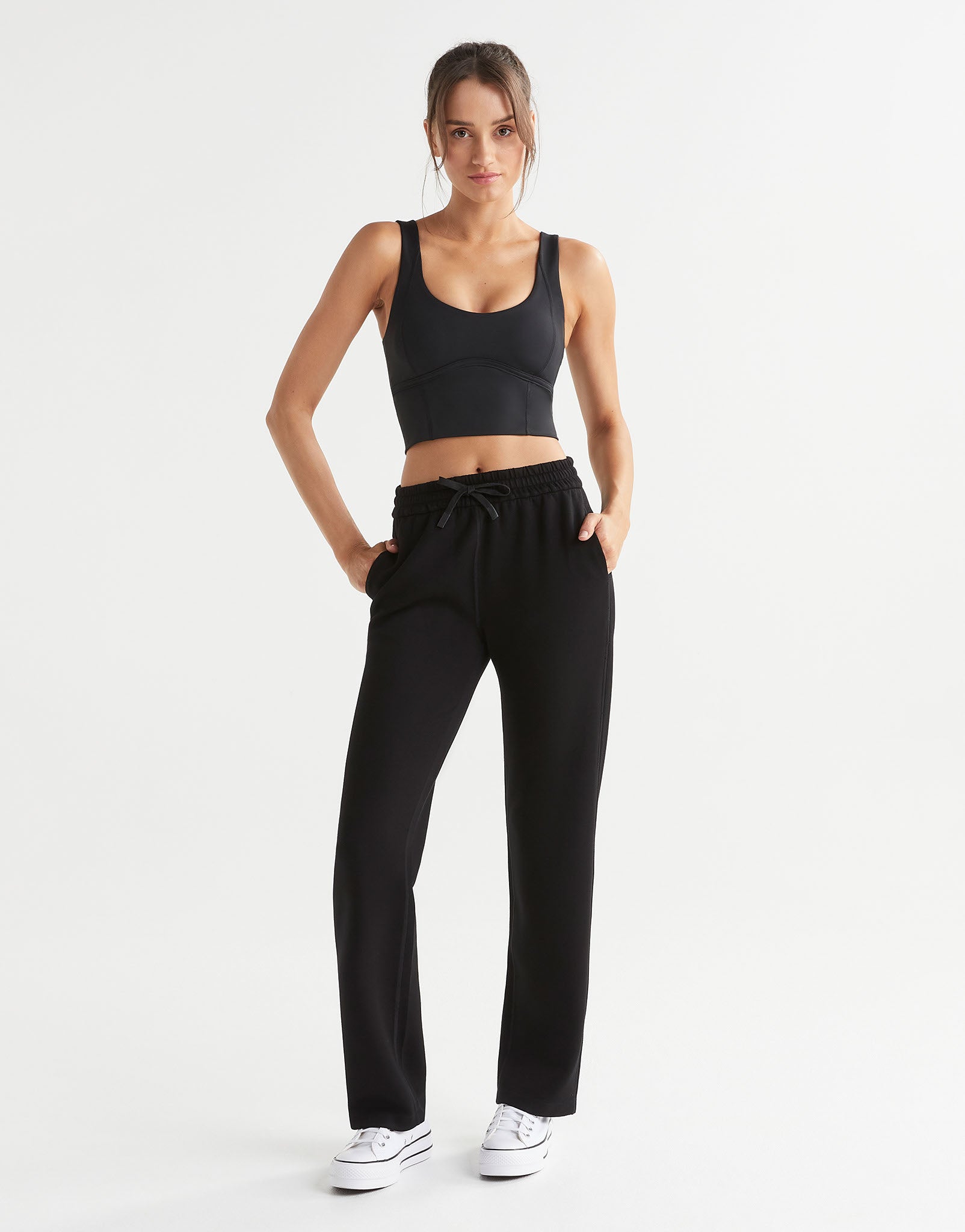 Lilybod-AIMIE-Relaxed-Fit-Jogger-Black-LL85W-BL-01.jpeg