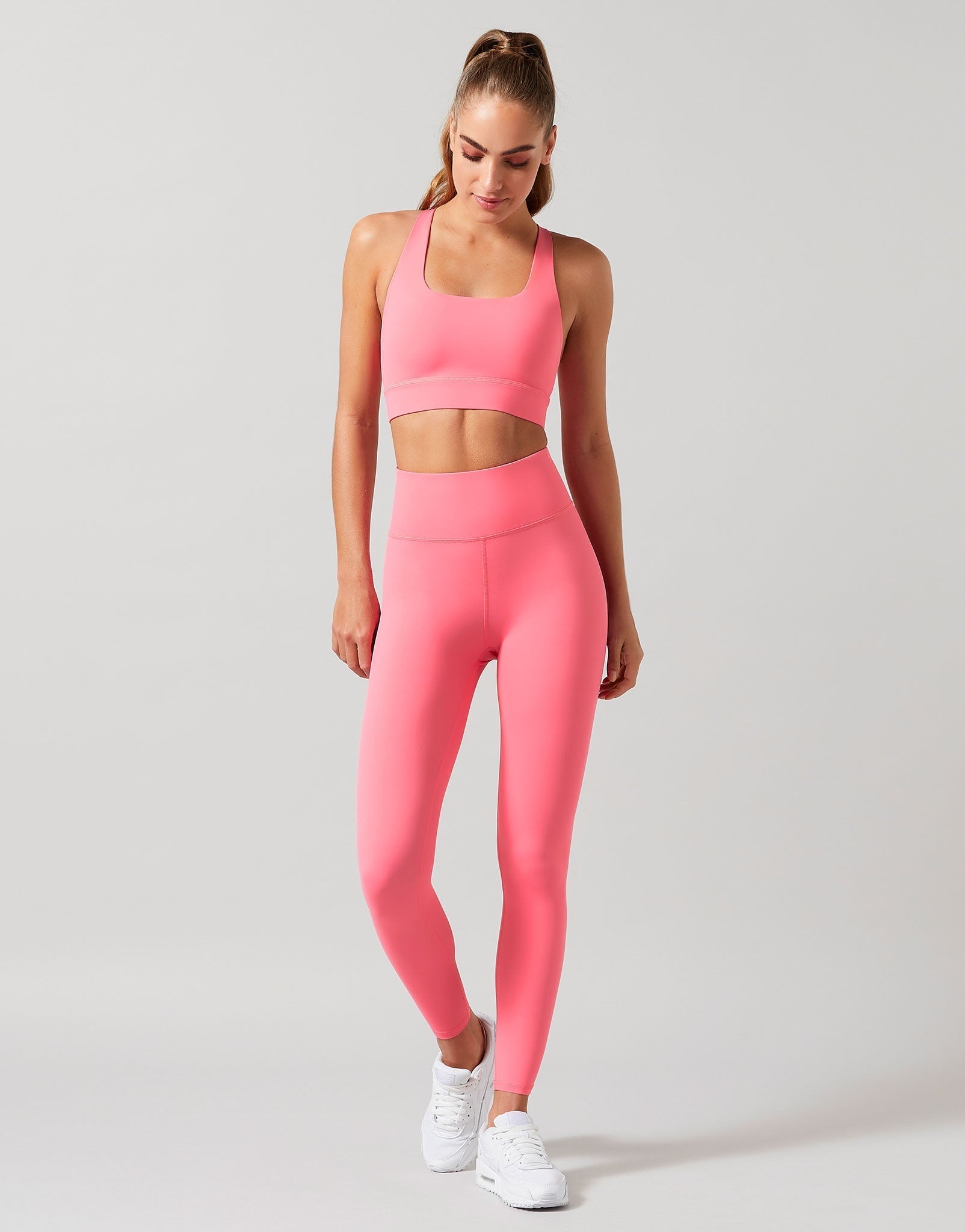 Lilybod-Astrid-Full-Length-Legging-Powder-Pink-LL61-PK-1_069eae76-3267-48e4-b5fb-00beb4629709.jpg