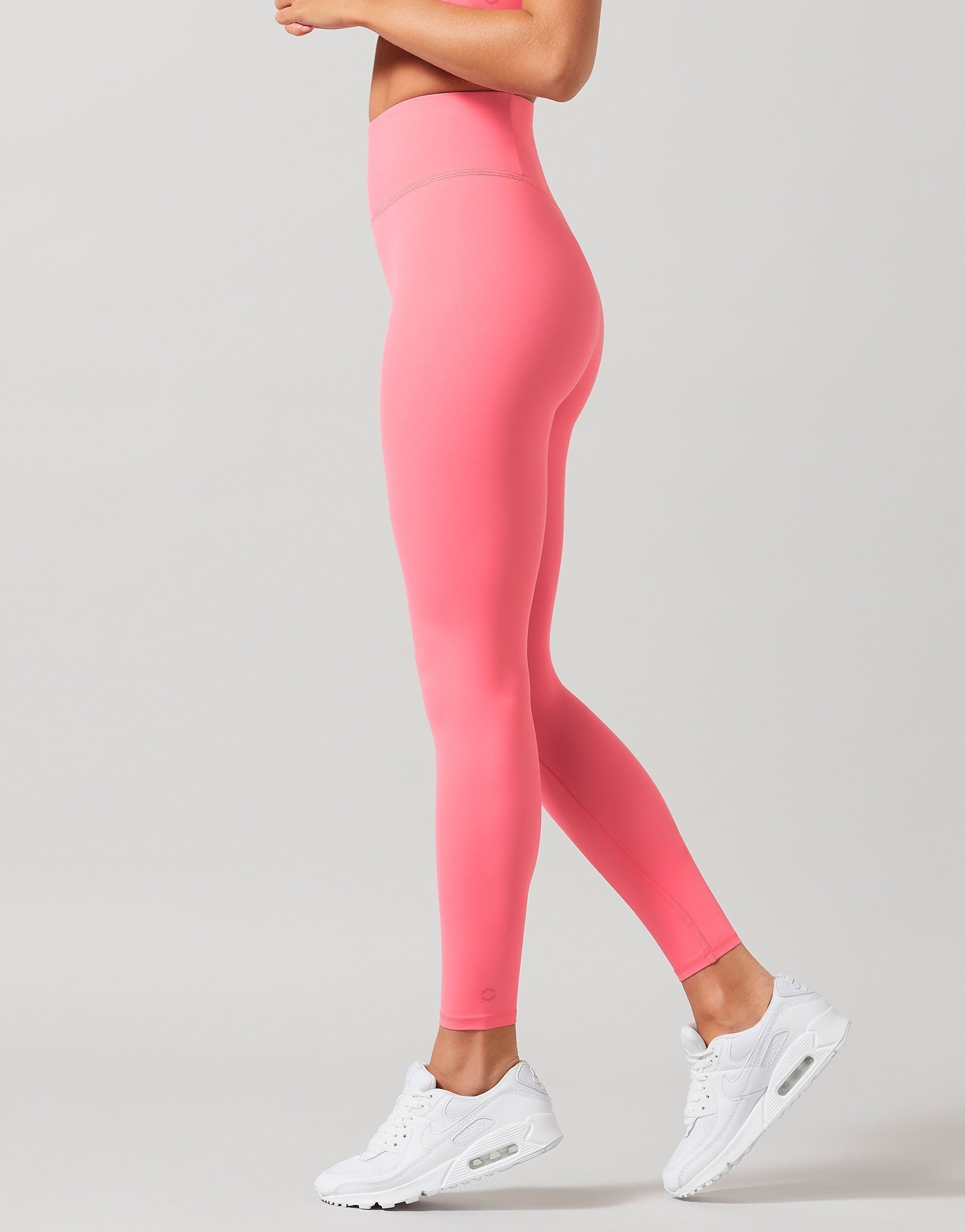 Lilybod-Astrid-Full-Length-Legging-Powder-Pink-LL61-PK-4_a56072e7-64e5-47f8-bbe2-b0132942905a.jpg