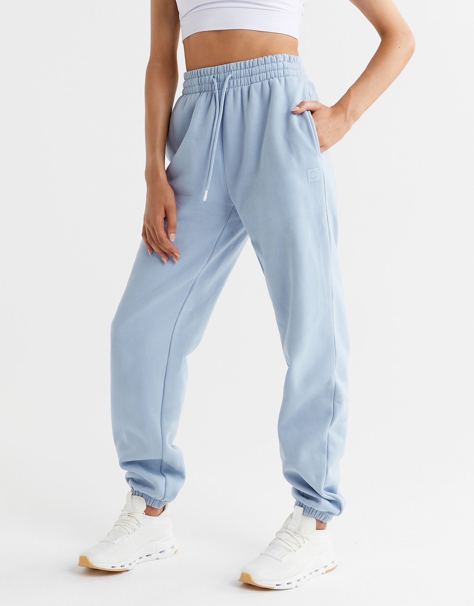 Lilybod-Lucy-Oversized-Fleece-Track-Pant-Cloud-LL89-CLD-2-New.jpeg