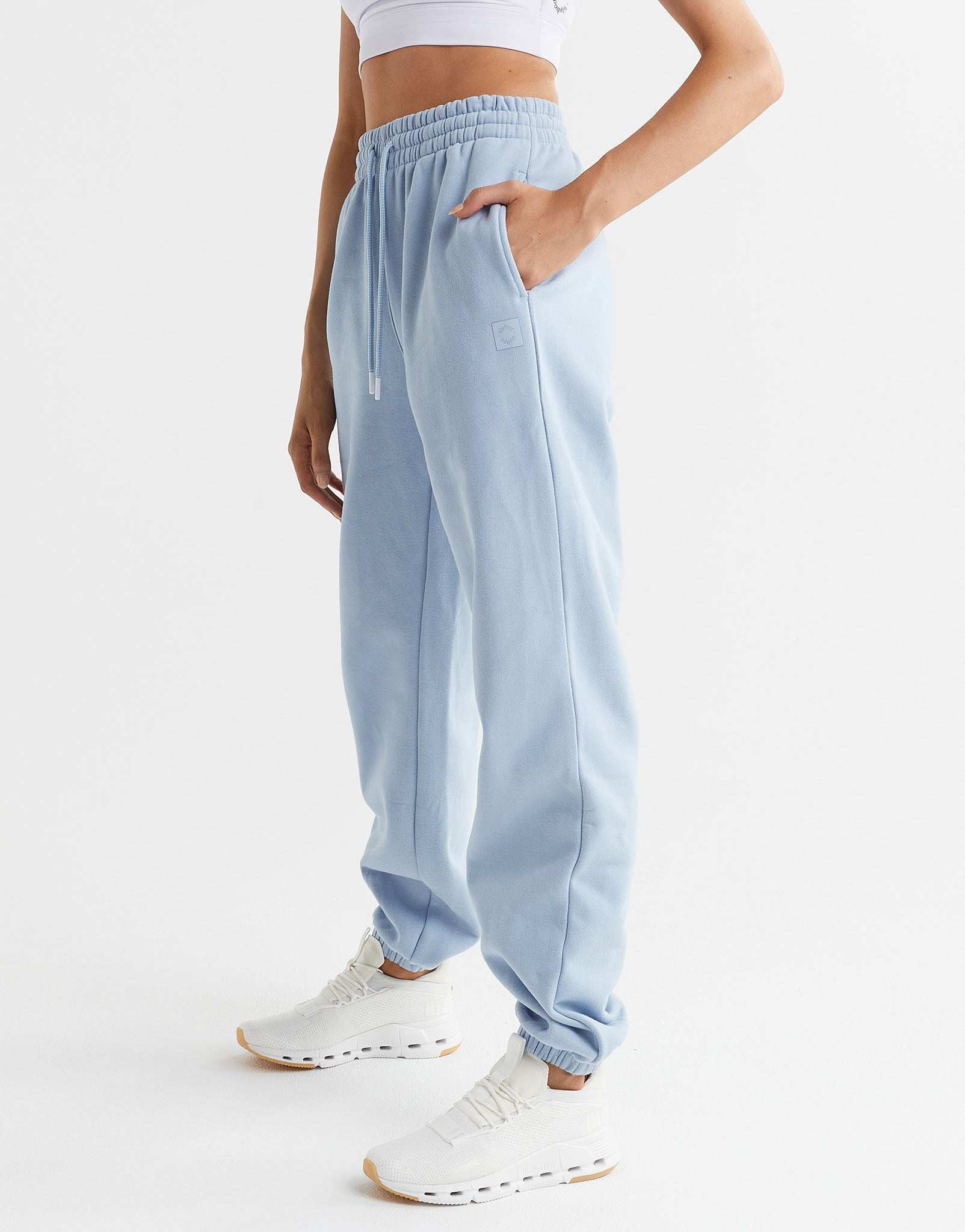 Lilybod-Lucy-Oversized-Fleece-Track-Pant-Cloud-LL89-CLD-3-New.jpeg