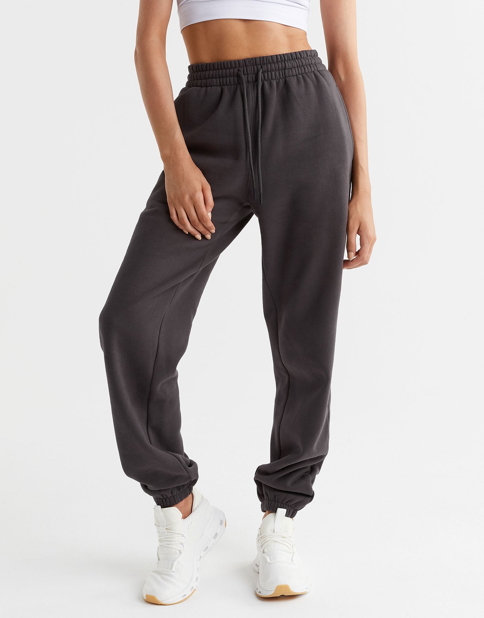 Lilybod-Lucy-Oversized-Fleece-Track-Pant-Coal-Gray-LL89-CLG-2-New.jpeg