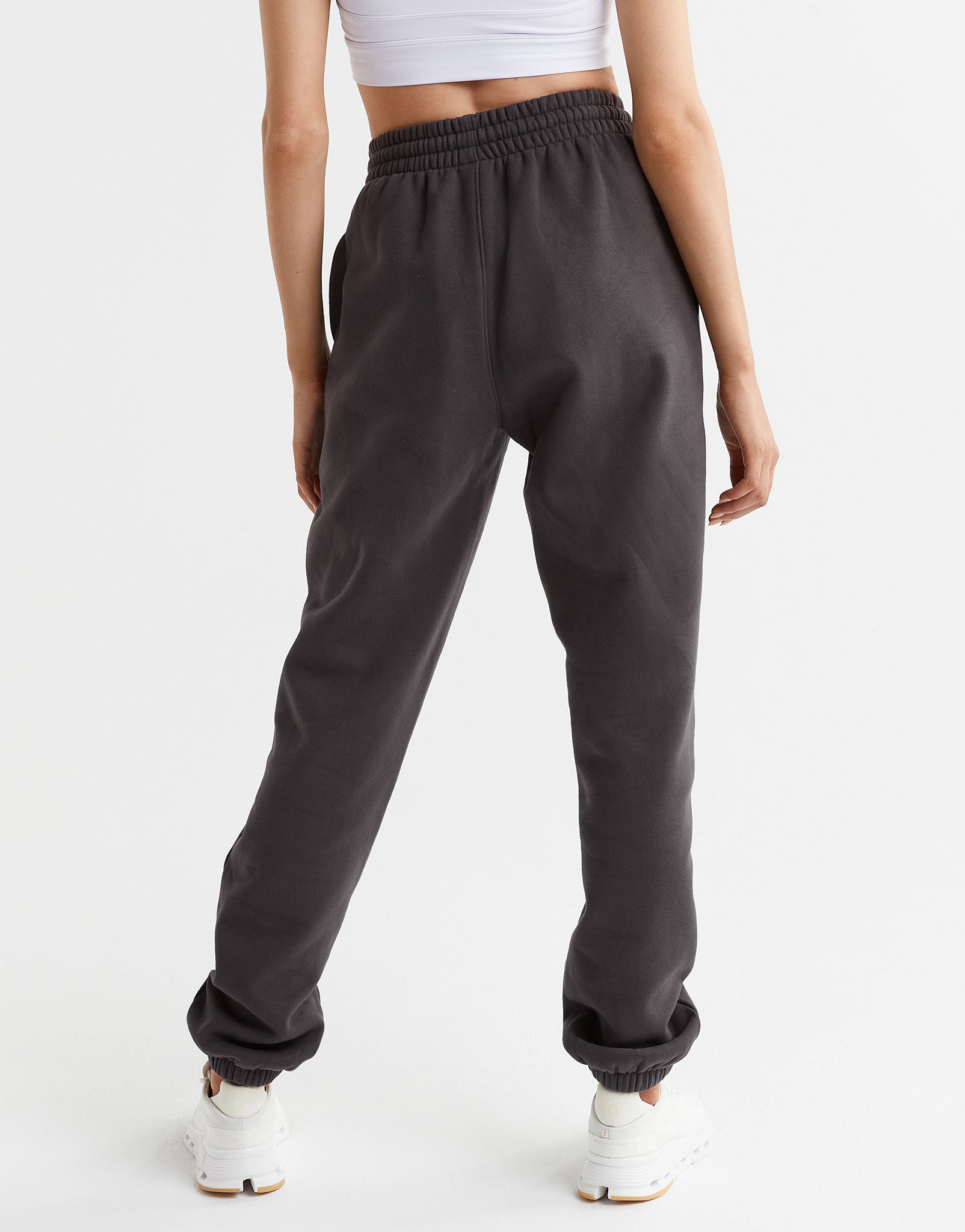 Lilybod-Lucy-Oversized-Fleece-Track-Pant-Coal-Gray-LL89-CLG-5-New.jpeg