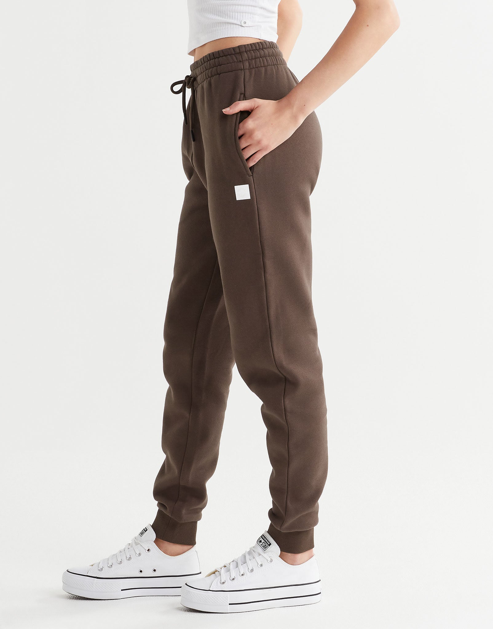 Lilybod-Millie-Classic-Fleece-Track-Pant-Oak-LL88-C23-OK-5.jpeg