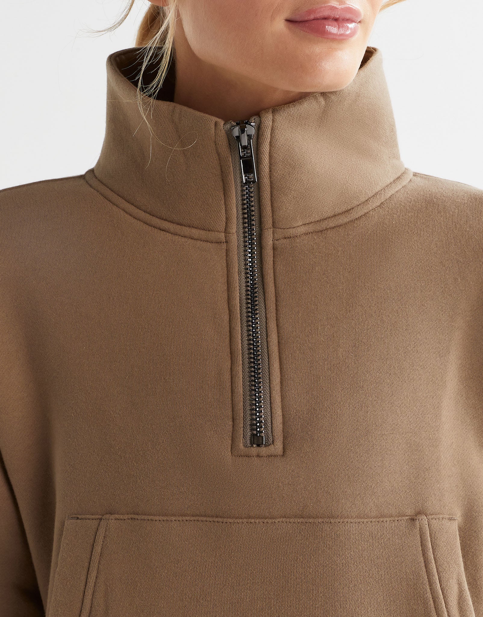Lilybod-Rihanna-1-4-Zip-Up-Sweat-Taupe-LT77-TP-2.jpeg