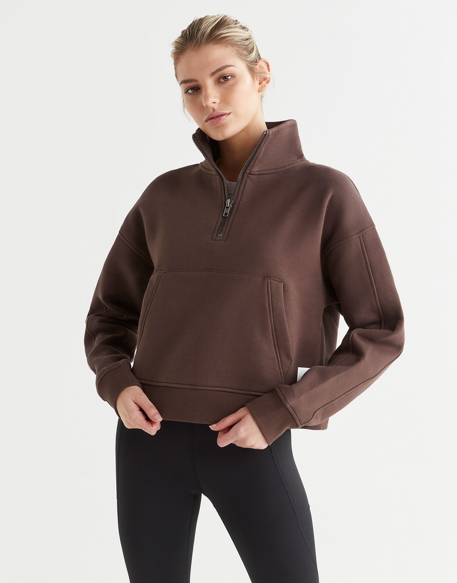 Lilybod-Rihanna-Sweat-Oak-LT77-C23-OK-6.jpeg