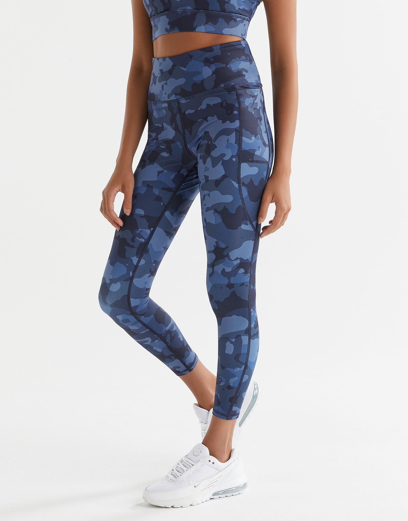 Lilybod-Zoe-Full-Length-Legging-Navy-Splatter-Camo-LL98-X-NB-2.jpeg