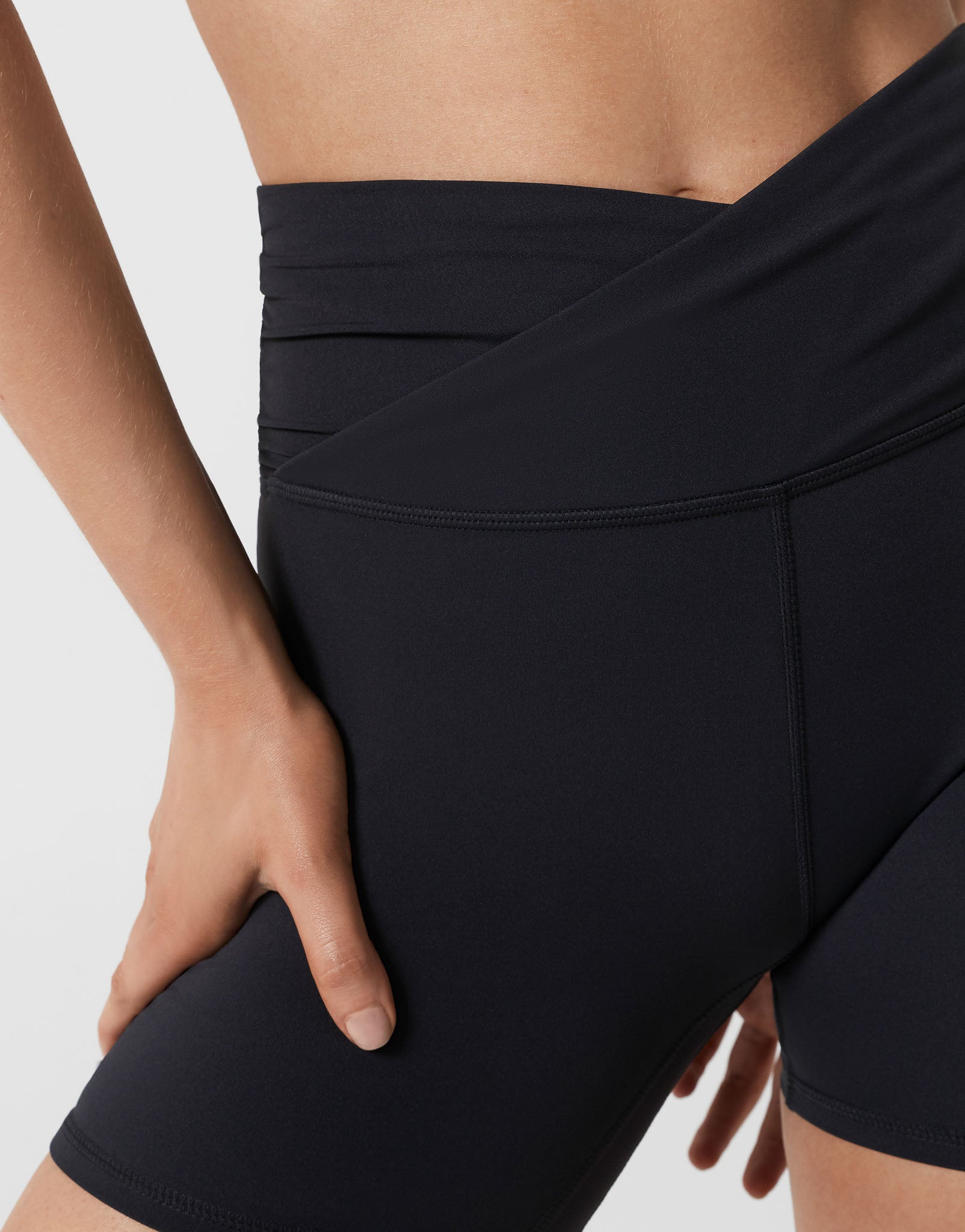 Lilybod_ADDISON_Cloud_Core_Wrap_Short_Black_SS_39_BL_04.jpeg