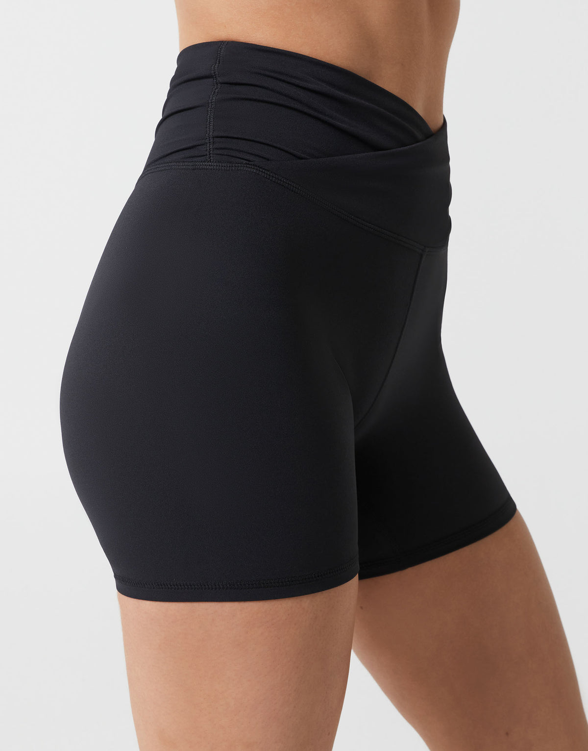 Lilybod_ADDISON_Cloud_Core_Wrap_Short_Black_SS_39_BL_05.jpeg