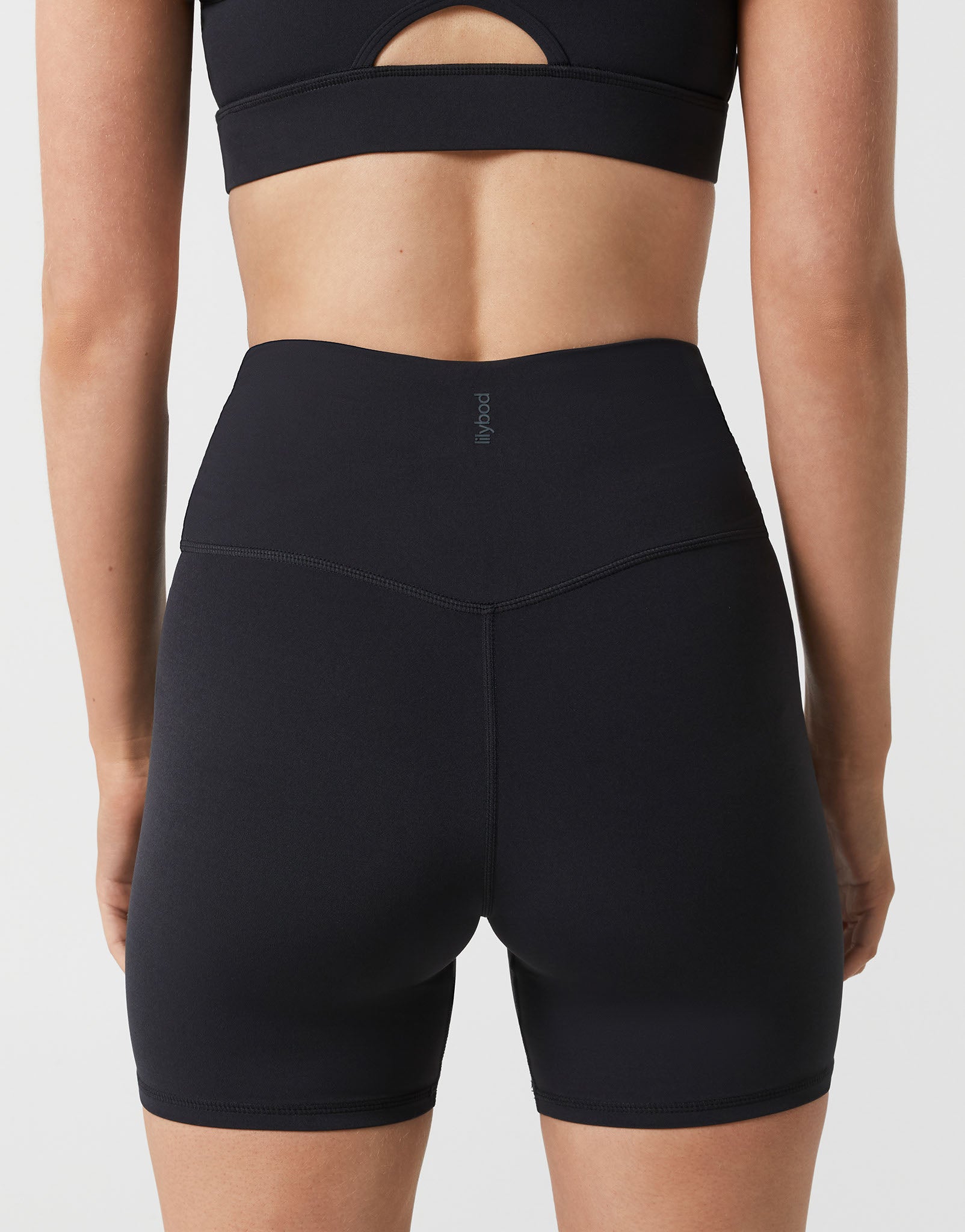 Lilybod_ADDISON_Cloud_Core_Wrap_Short_Black_SS_39_BL_06.jpeg