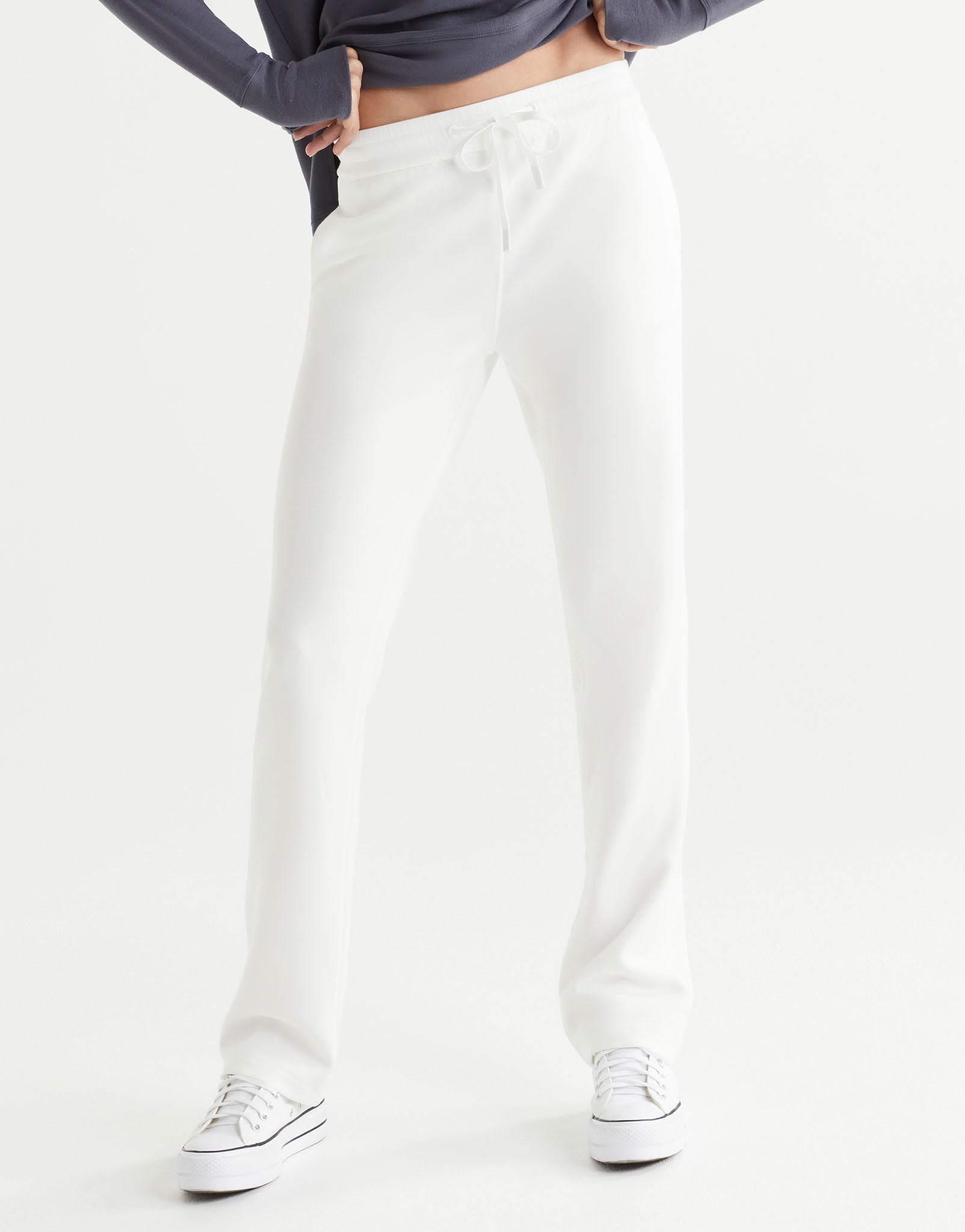 Lilybod_AIMIE_Relaxed_Fit_Jogger_Off_White_LL85W_OWT_01.jpeg