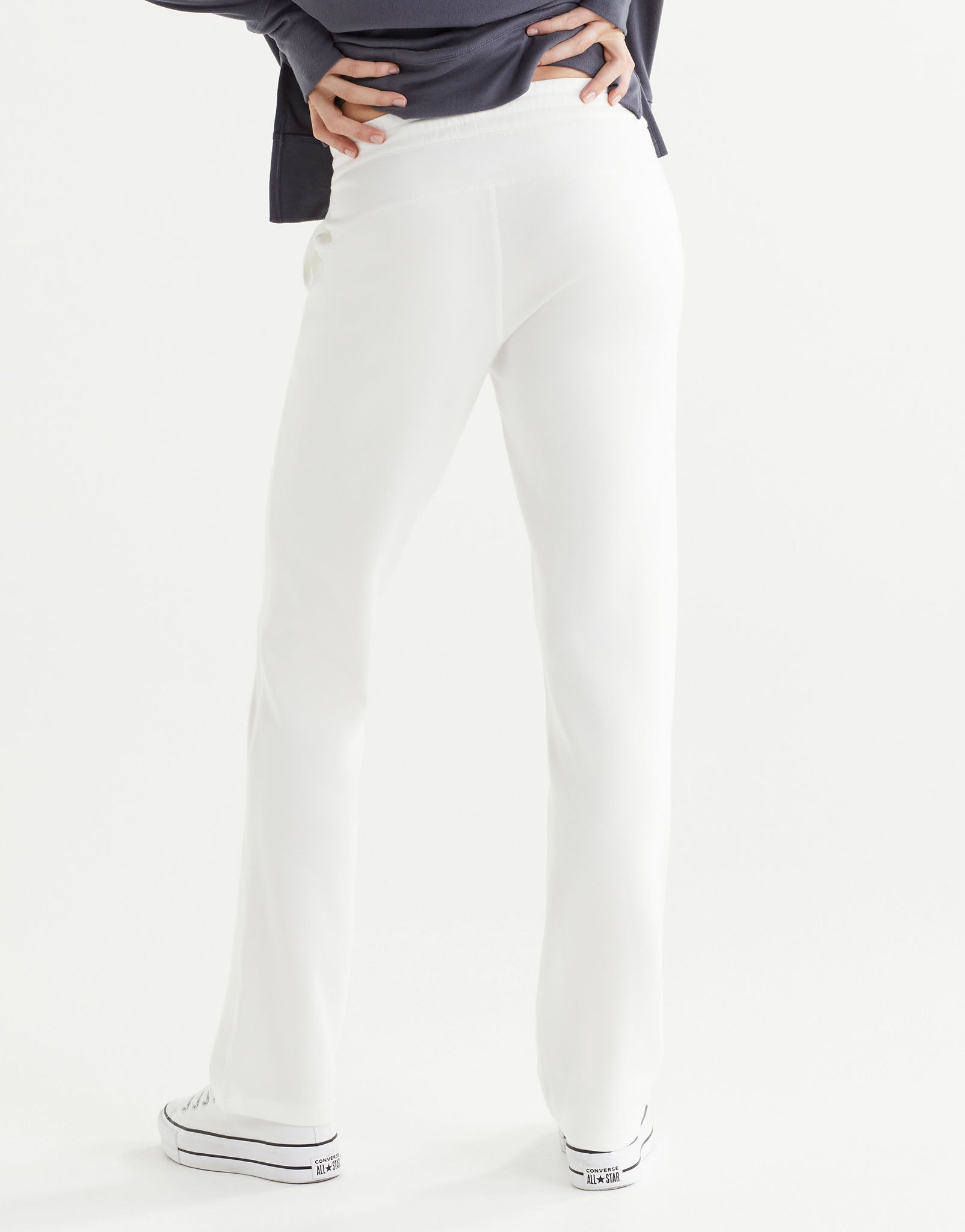 Lilybod_AIMIE_Relaxed_Fit_Jogger_Off_White_LL85W_OWT_06.jpeg