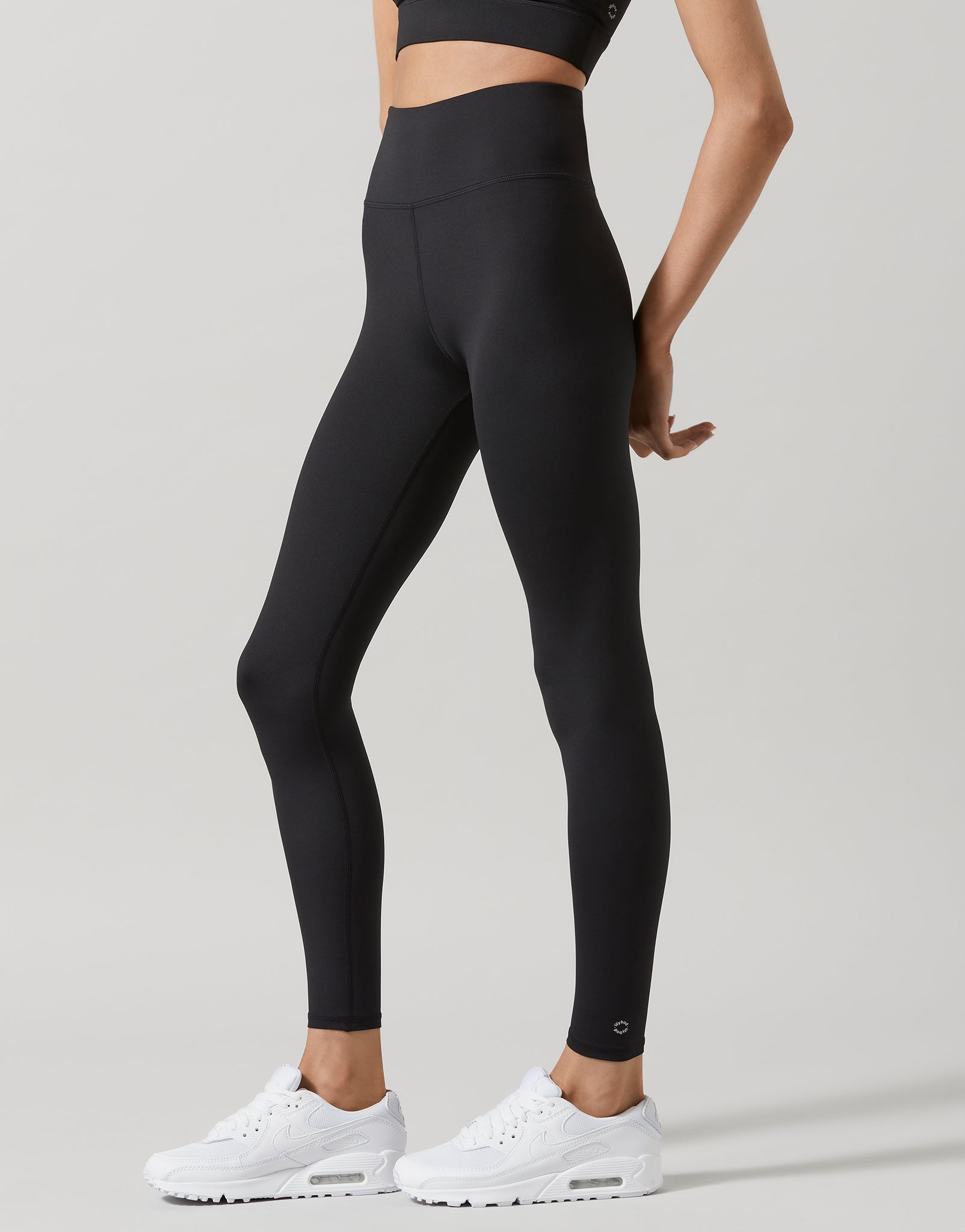 Lilybod_ASTRID_Ultra_Core_Full_Length_Legging_Black_LL61_B_4.jpg
