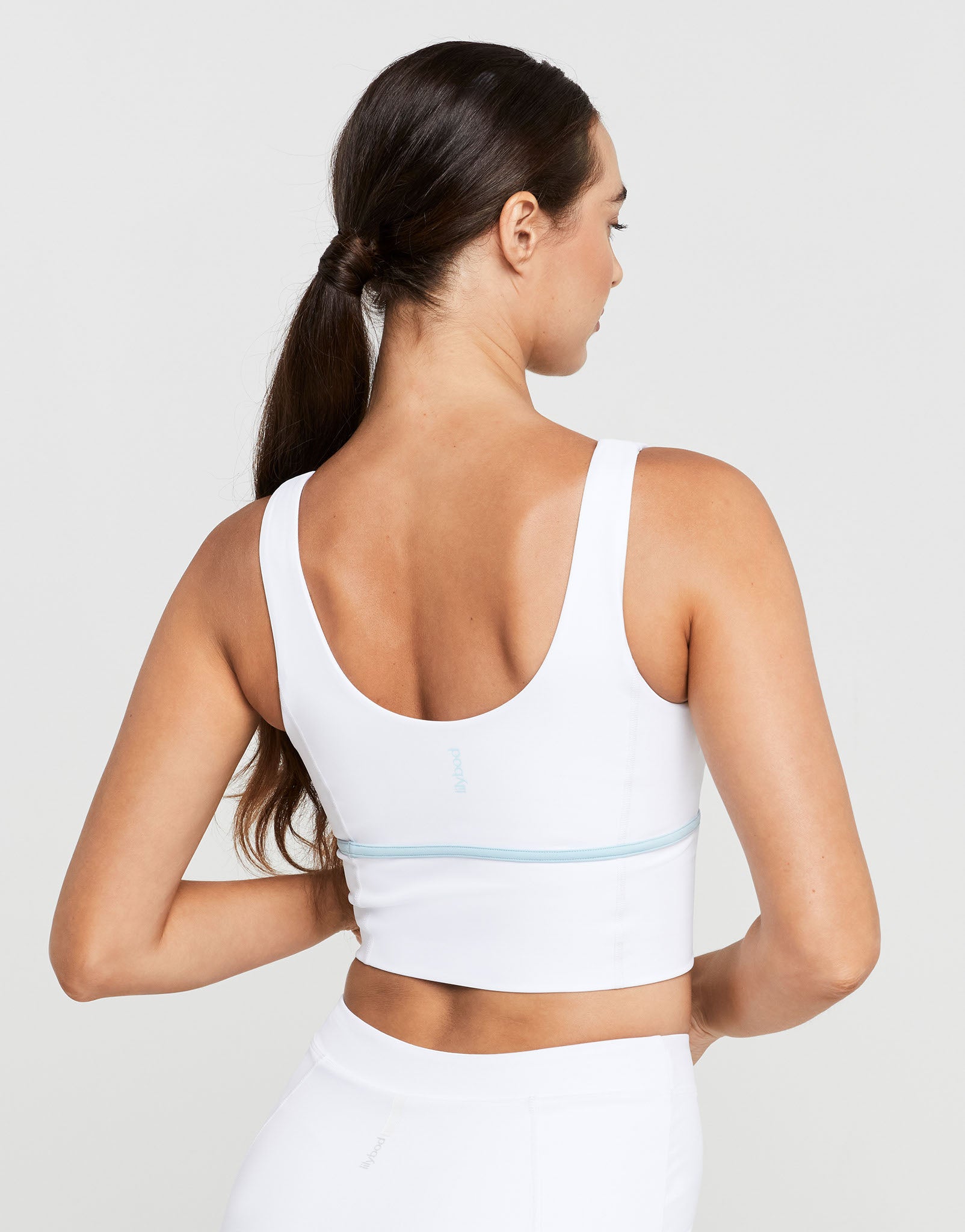Lilybod_AVA_Sports_Bra_White_Light_Blue_LC72_WT_06.jpeg