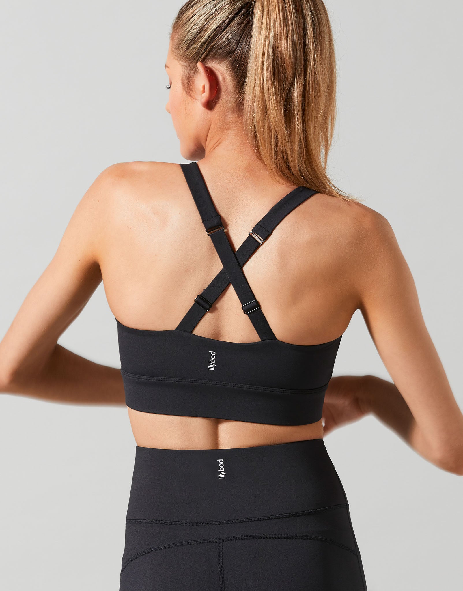Lilybod_BASELINE_Sports_Bra_Black_LC50_B_4.jpeg