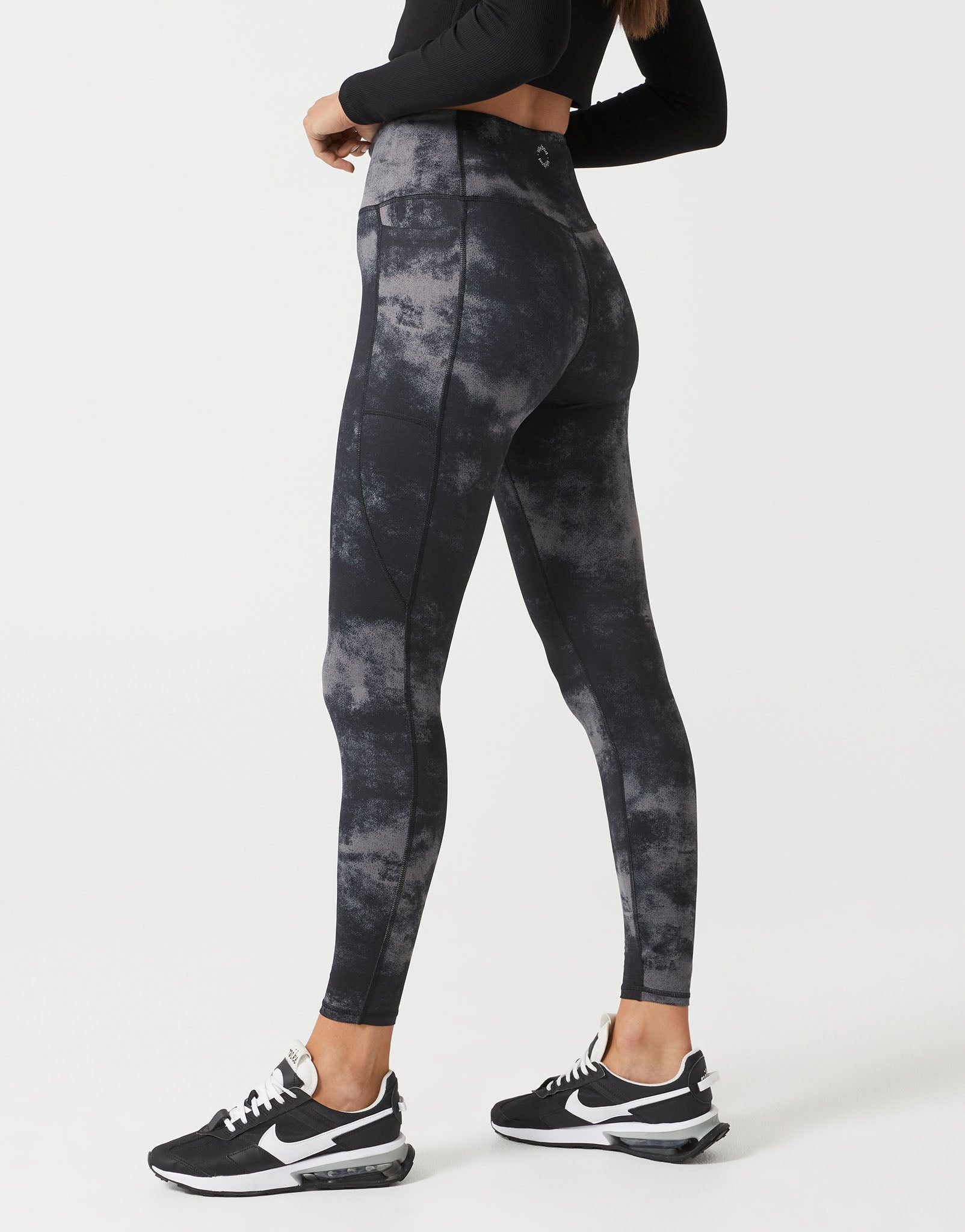 Lilybod_BECCA_Legging_Black_Airwash_LL131_AIRB_1.jpeg