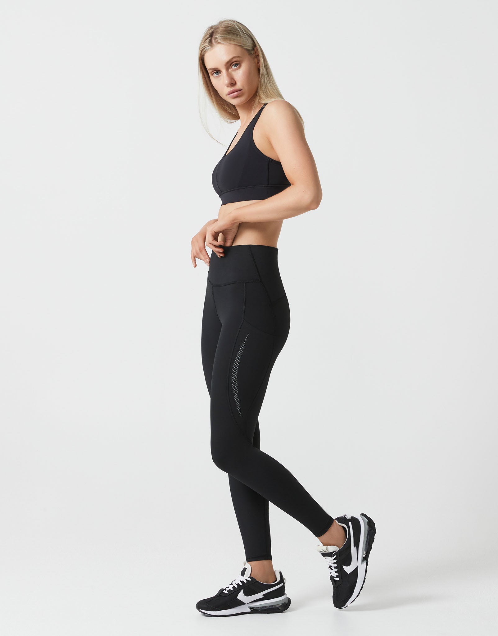 Lilybod_CHELSEA_Ultra_Core_Run_Legging_Black_LL198_BL_01.jpeg