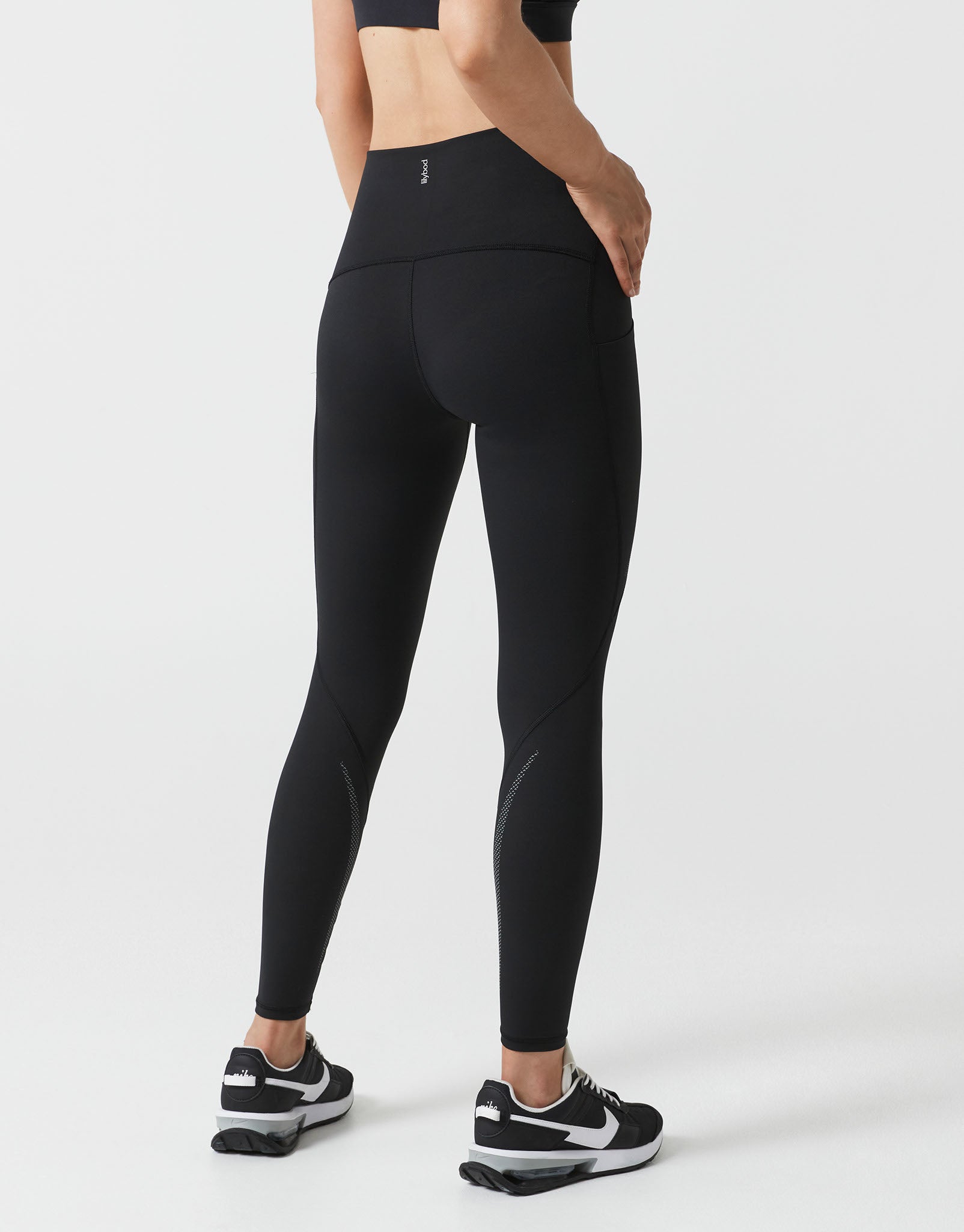 Lilybod_CHELSEA_Ultra_Core_Run_Legging_Black_LL198_BL_05.jpeg