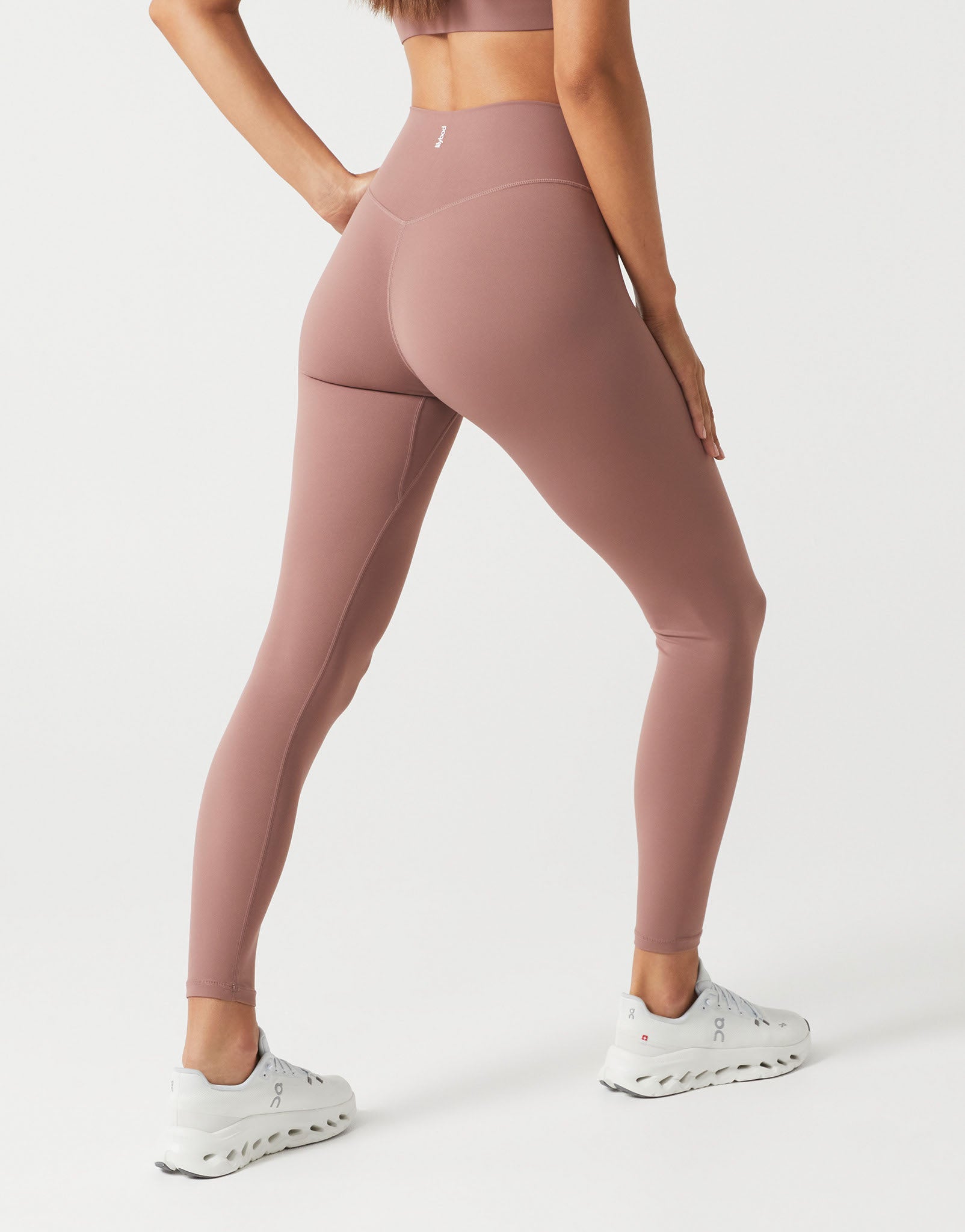 Lilybod_CHLOE_Cloud_Core_Leggings_Clay_SL_01_CLY_3.jpeg