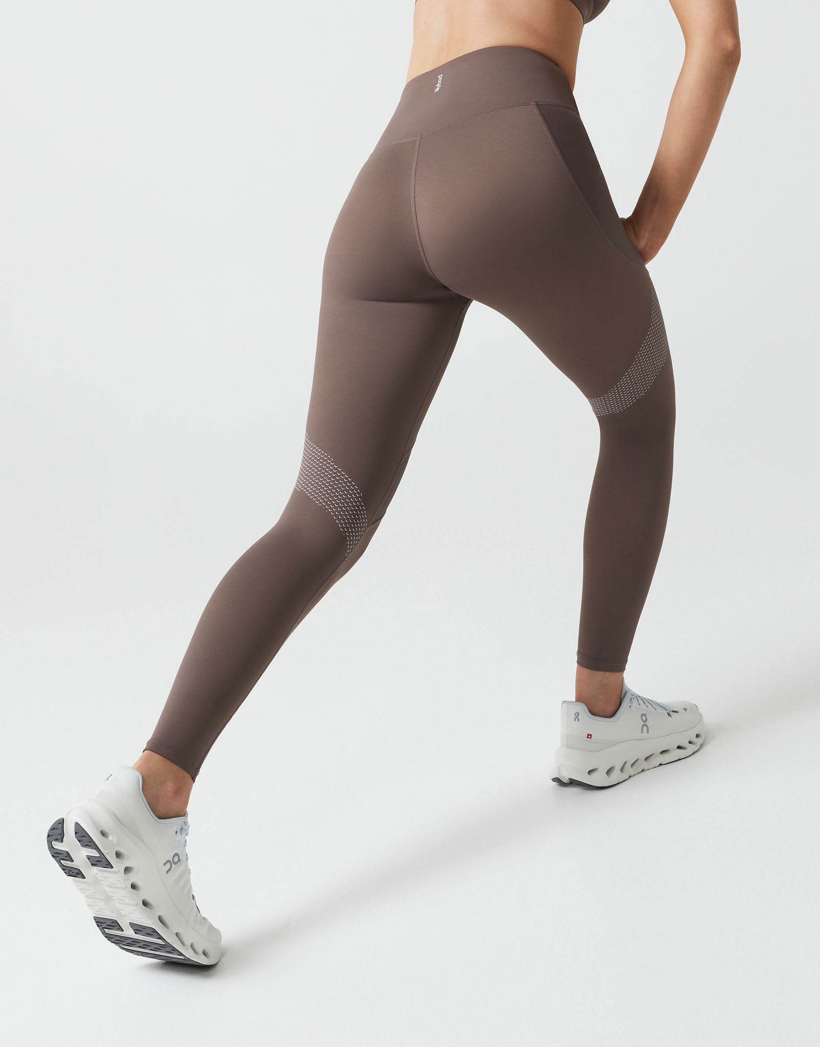 Lilybod_DYNAMIC_Legging_Coffee_LL92_CF_08.jpeg