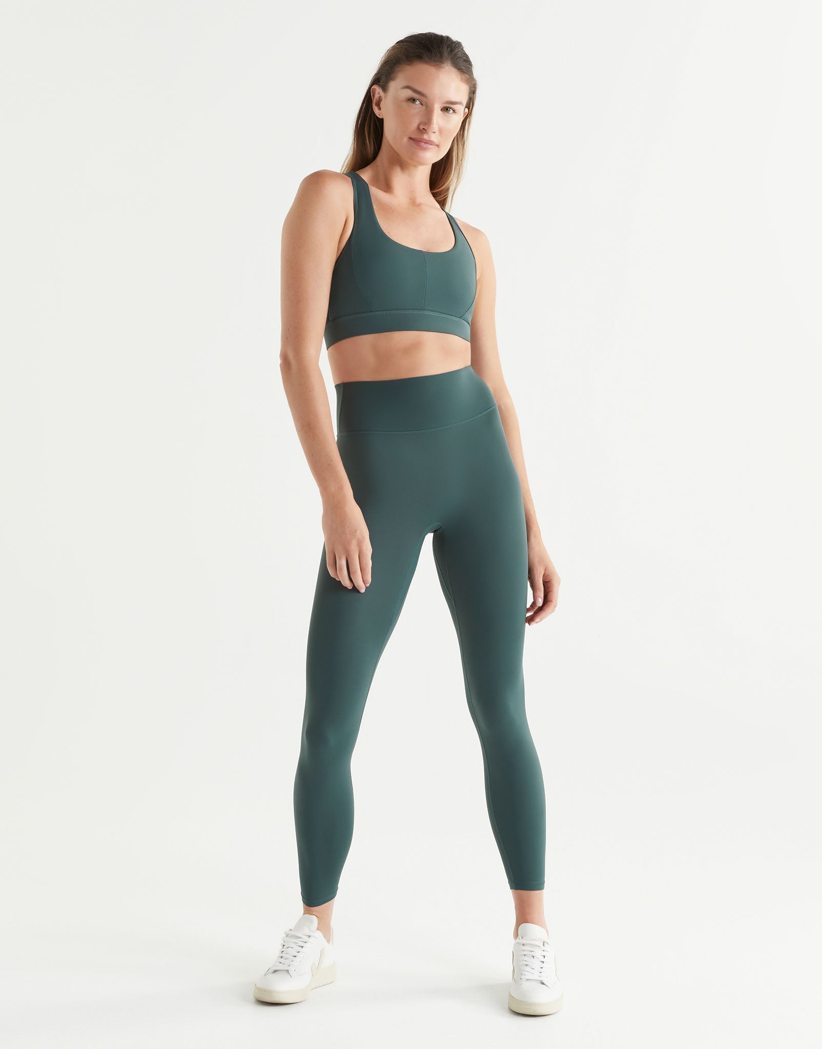 Lilybod_FRANKIE_Cloud_Core_Sports_Bra_Deep_Green_SC_22_DG_01_n.jpeg