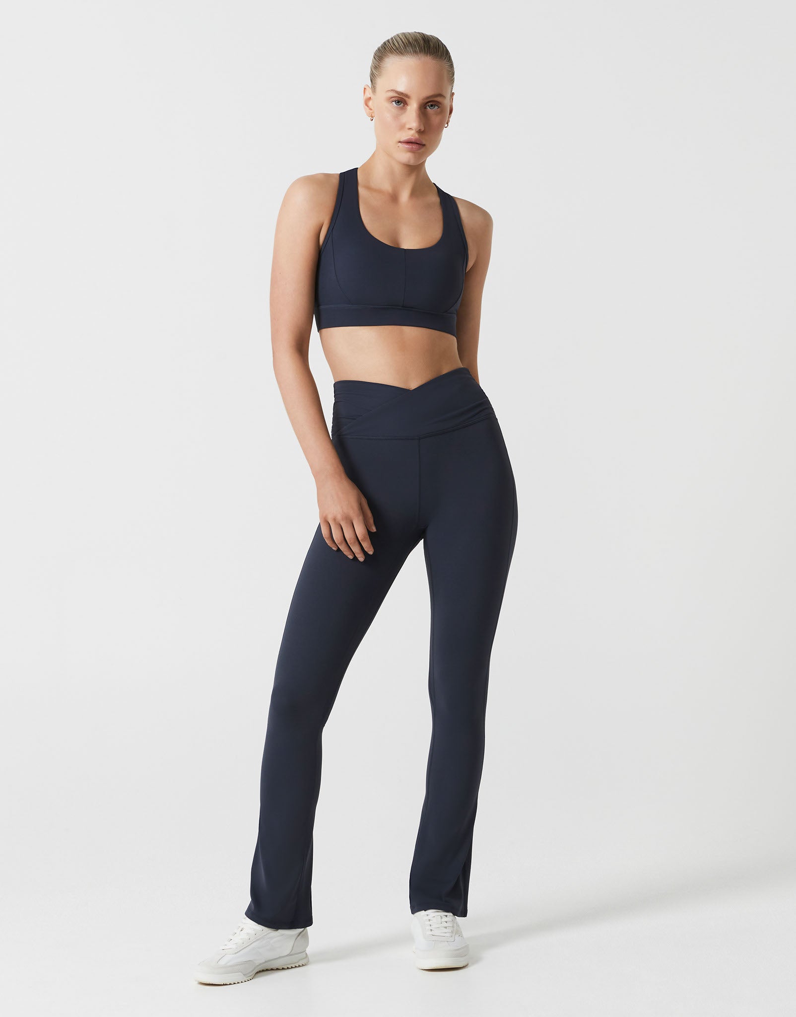 Lilybod_HARLOW_Cloud_Core_Bootleg_Legging_Navy_SL_196_NB_01.jpeg