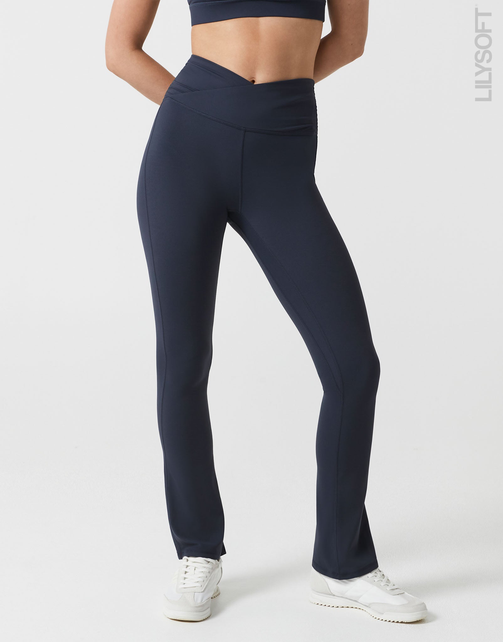 Lilybod_HARLOW_Cloud_Core_Bootleg_Legging_Navy_SL_196_NB_04_ls.jpg