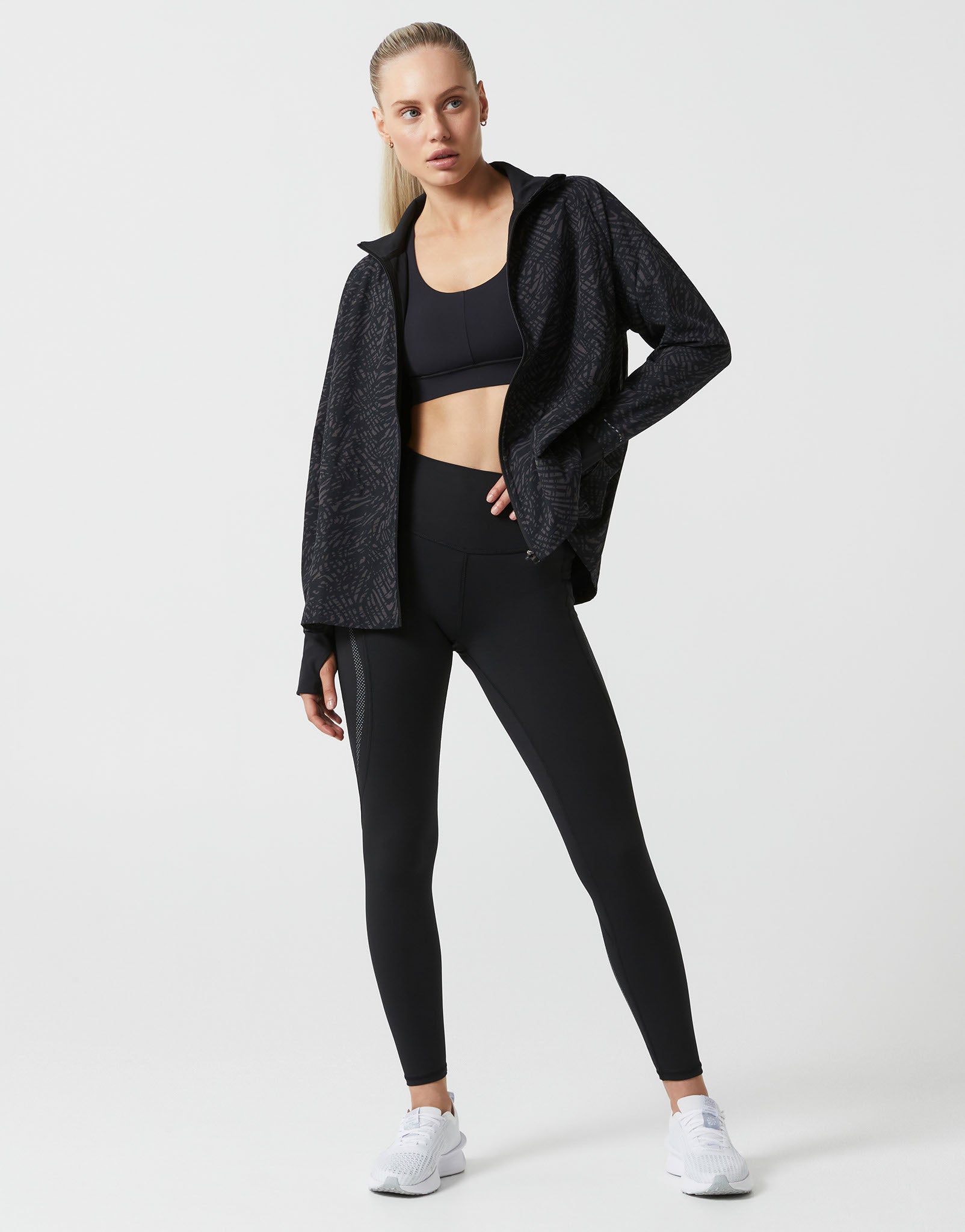 Lilybod_HELENA_Running_Jacket_Leopard_Print_Black_LJ004_BLP_01.jpeg