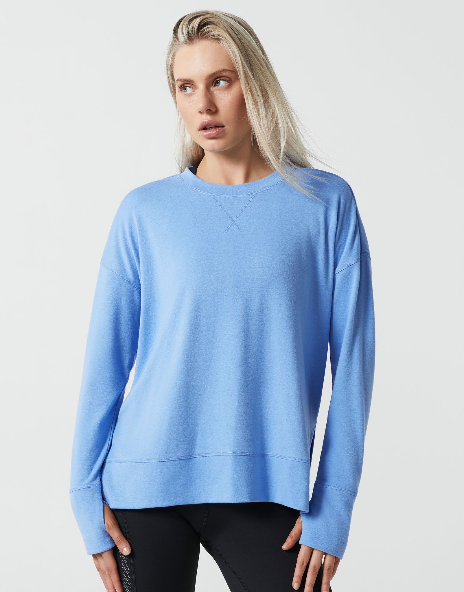 Lilybod_SHELBY_Sweat_Azure_Blue_LT114_AB_03.jpeg