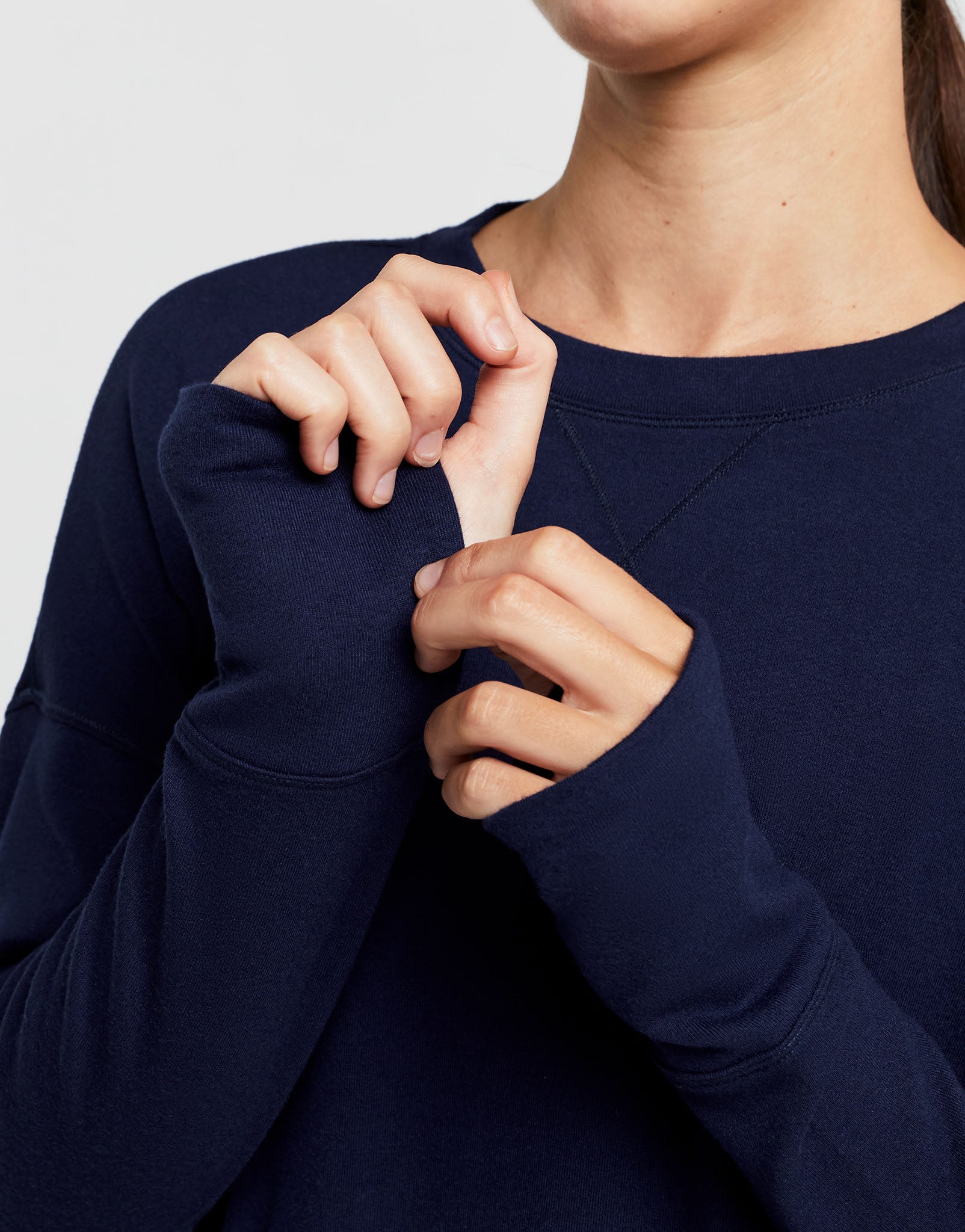Lilybod_SHELBY_Sweat_Navy_Blue_LT114_NB_07_nm.jpeg