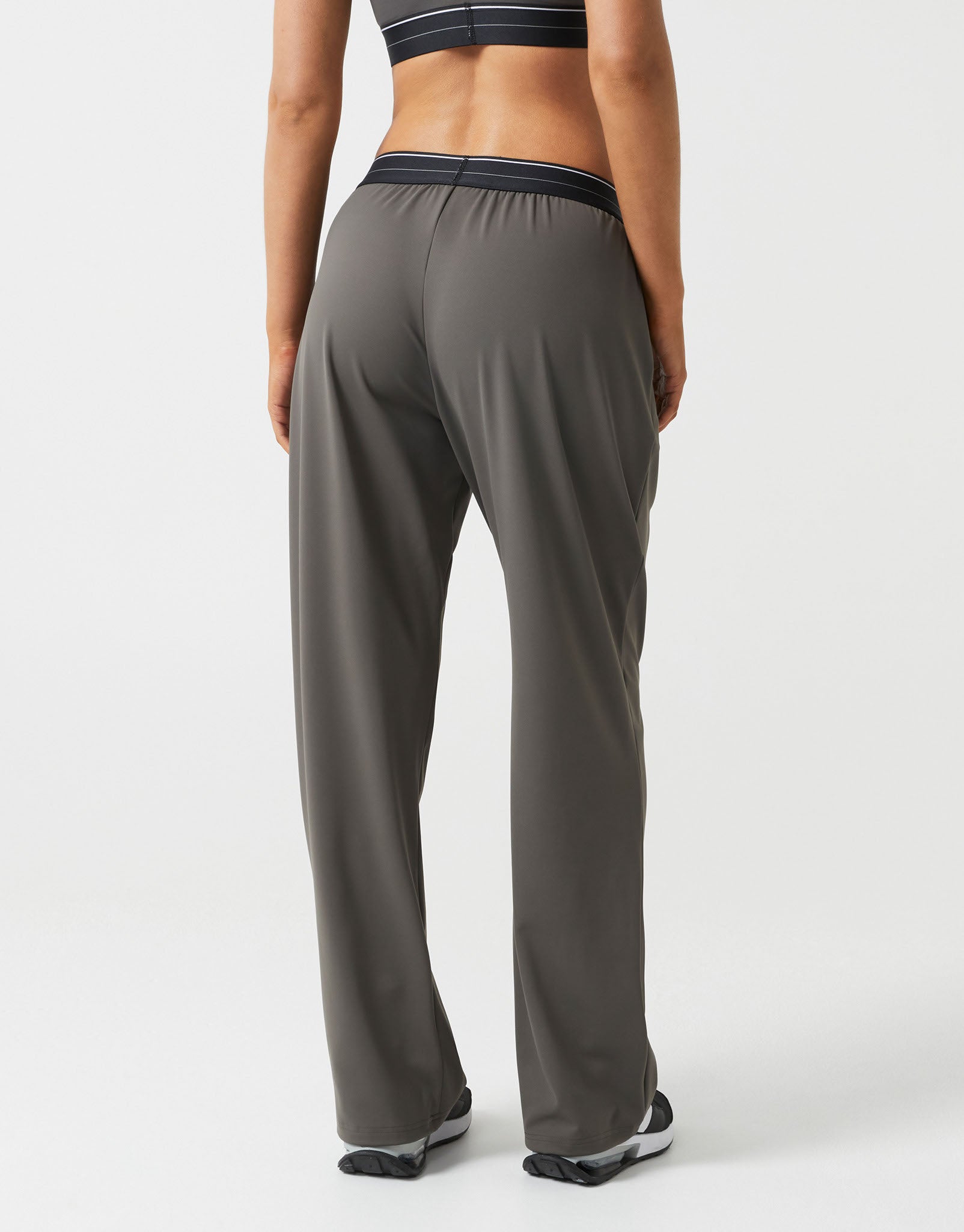 Lilybod_TALITA_Wide_Leg_Pant_Charcoal_Green_LL216_CHG_03.jpeg