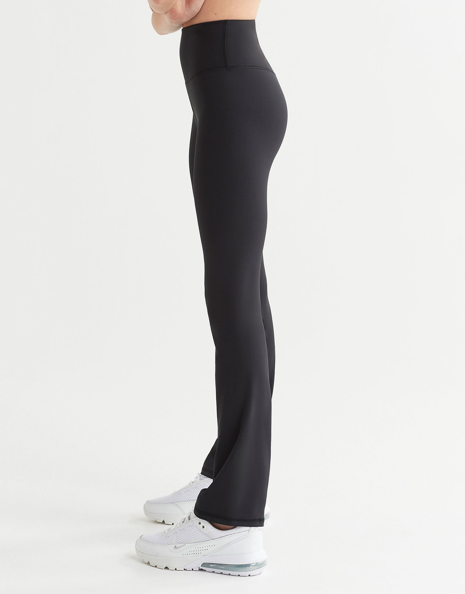 Lilybod_ZARRA_Bootcut_Legging_Fit_Black_LL162_BL.RS_7.jpeg
